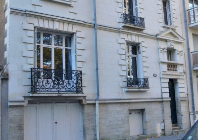 Taille de pierre, enduit à la chaux - rue Boisdenier à Tours 37
