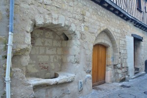 Taille de pierre, enduit à la chaux - rue de la Paix à Tours 37