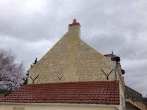 Enduit à la chaux et taille de pierre à Ingrandes (37)
