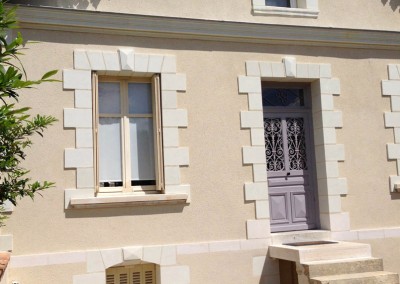 Enduit à la chaux et taille de pierre à Rochecorbon (37)